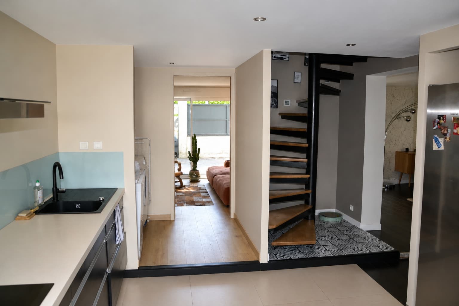 Cuisine et escalier